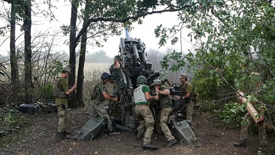 Nga tuyên bố bắn rơi Su-24 và tấn công 94 đơn vị pháo binh Ukraine